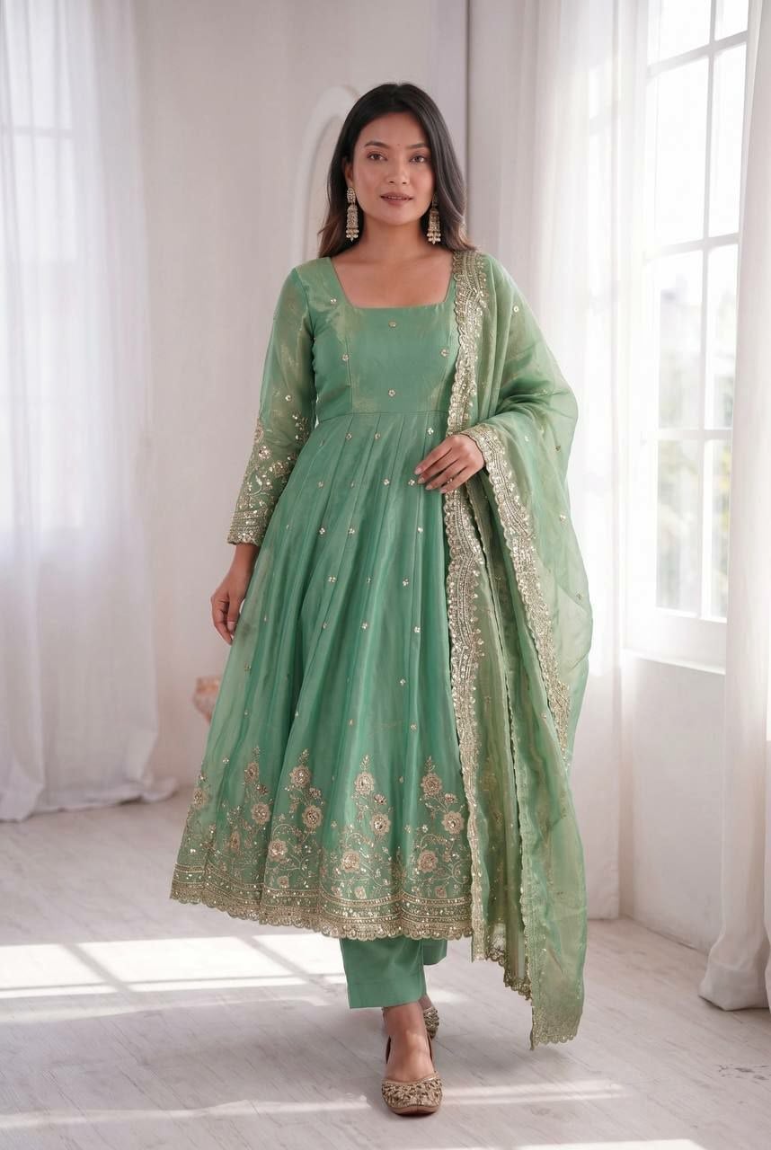 Heavy Two Tone Fandy Anarkali Gown Set