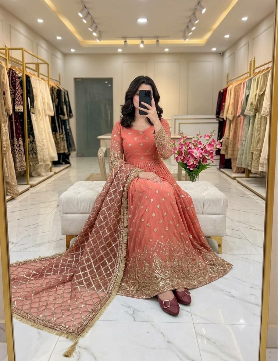 Heavy Faux Georgette Suit Set - Peach