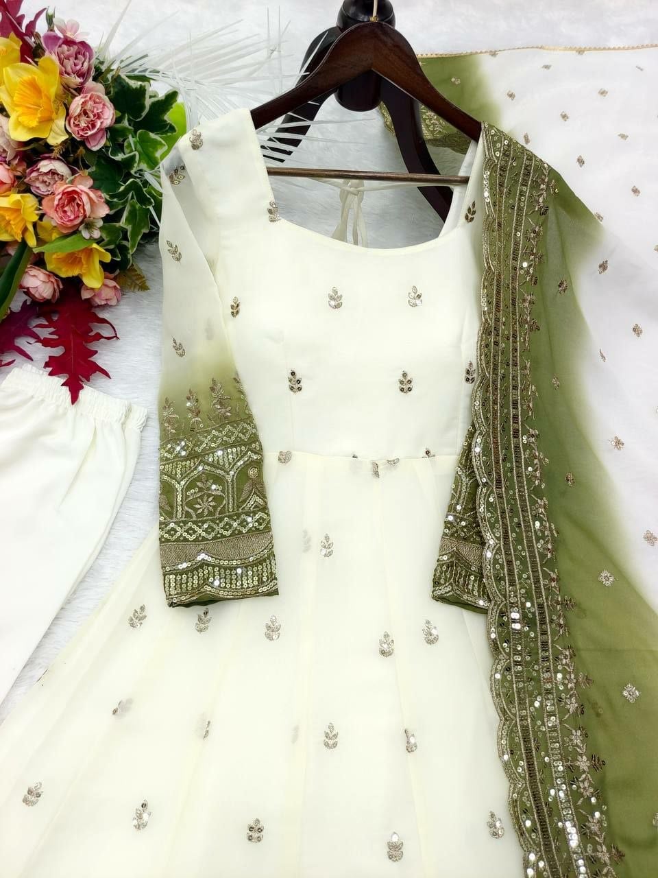Pure Star Georgette Anarkali Gown Set - Green