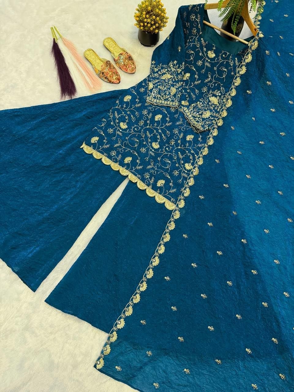 Pure Crunchy Crush Silk Suit Set - view 5