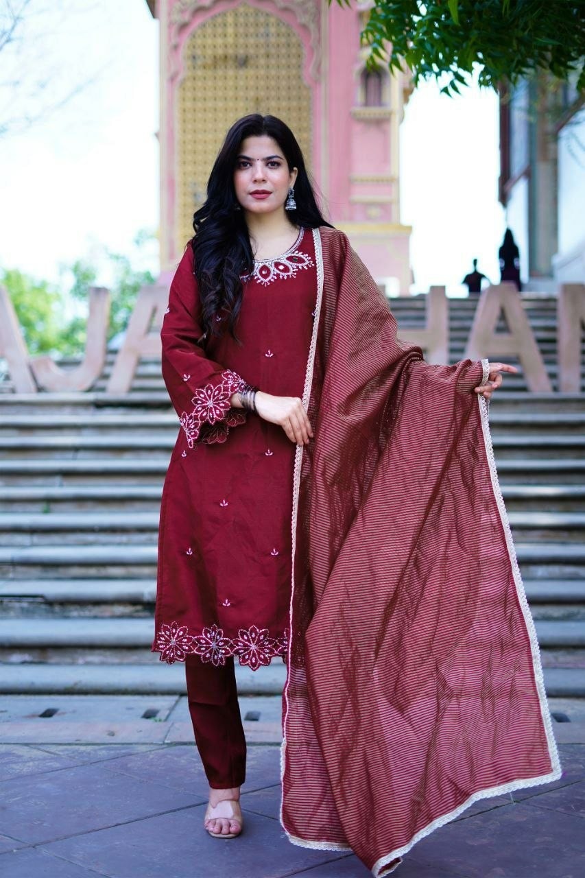 Premium Roman Silk Suit Set - Red - view 3