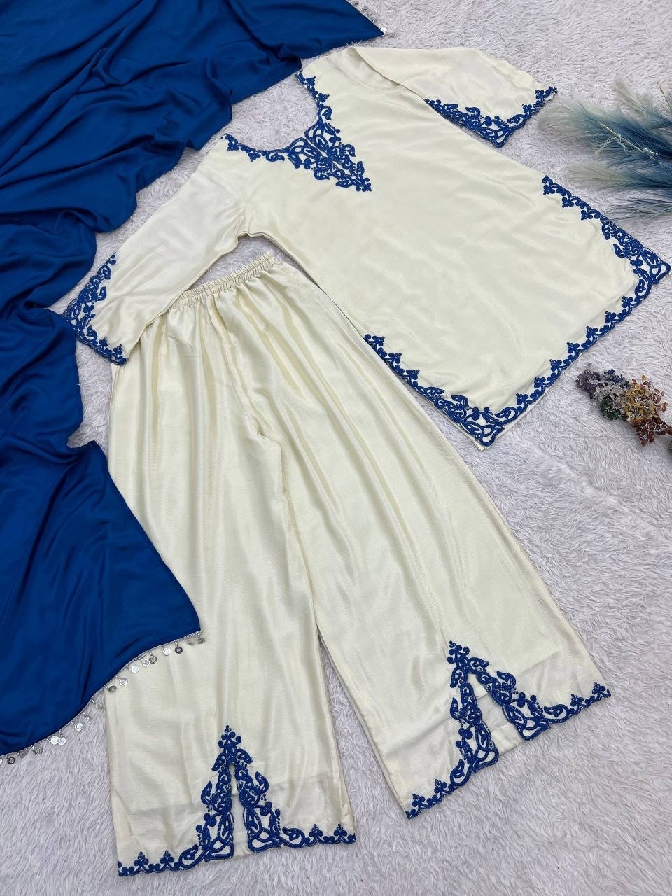 Pure German Chinon Salwar suit Set - view 3