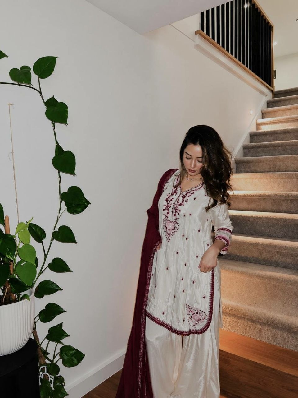 Premium HO Silk Suit Set - view 1