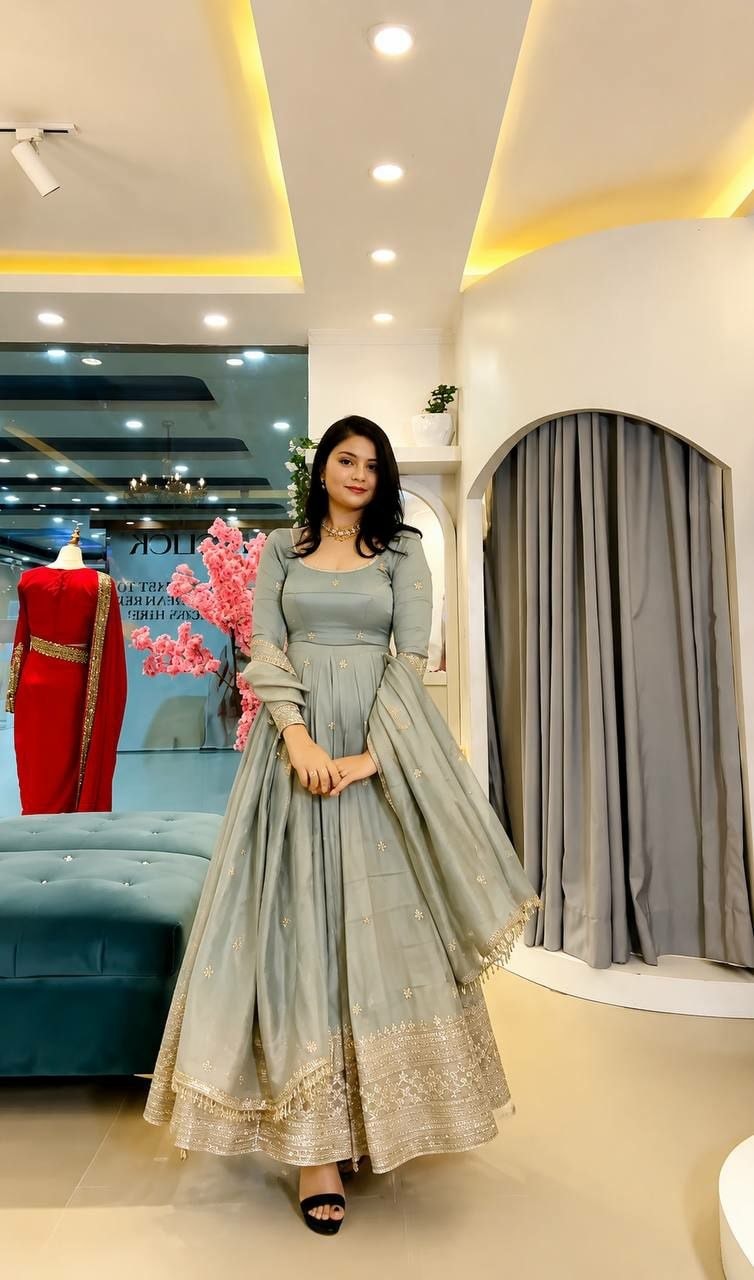 Crunchy Silk Anarkali Gown Set - view 3