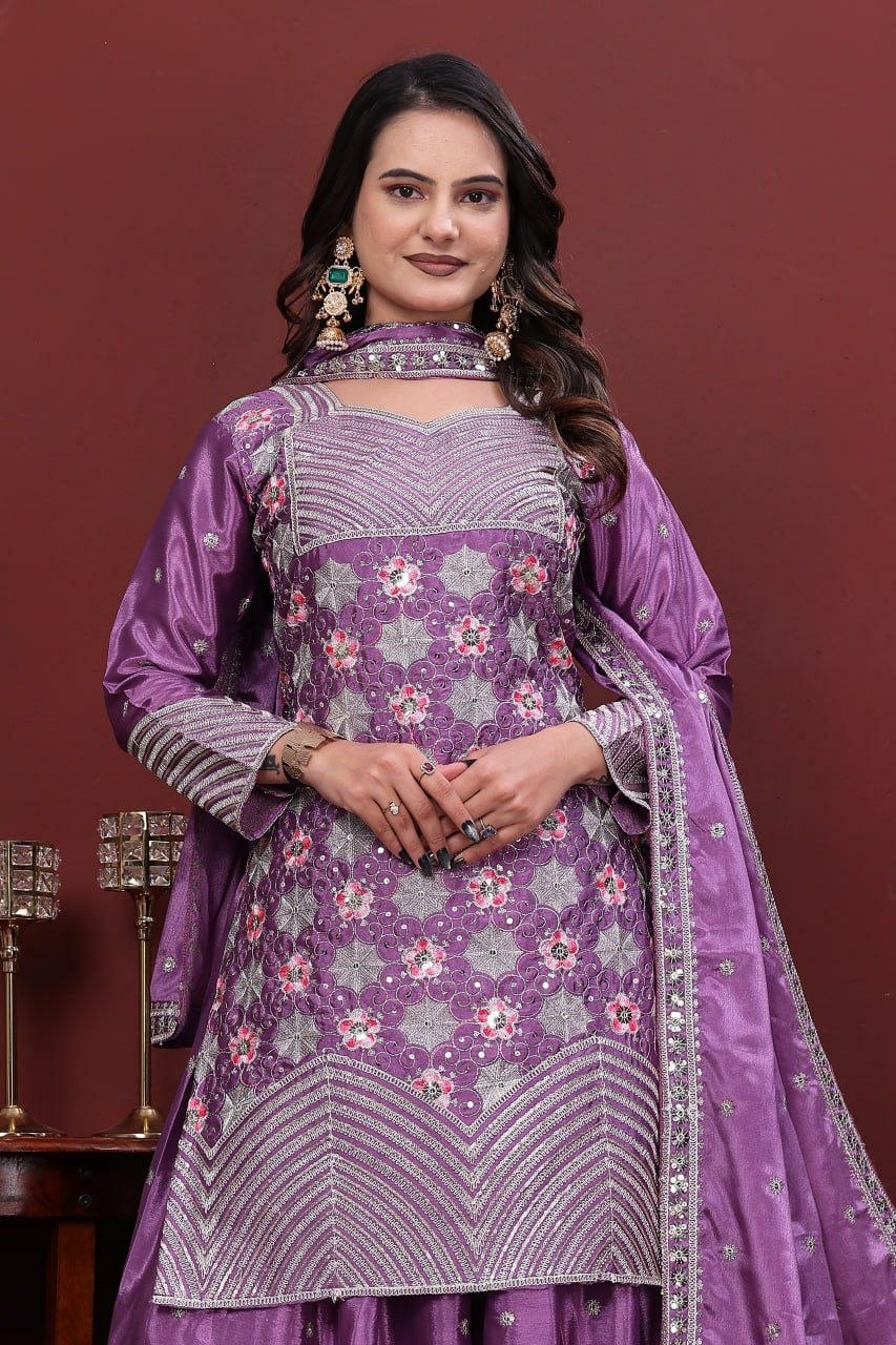 Heavy Chinon Silk Suit Set - view 4