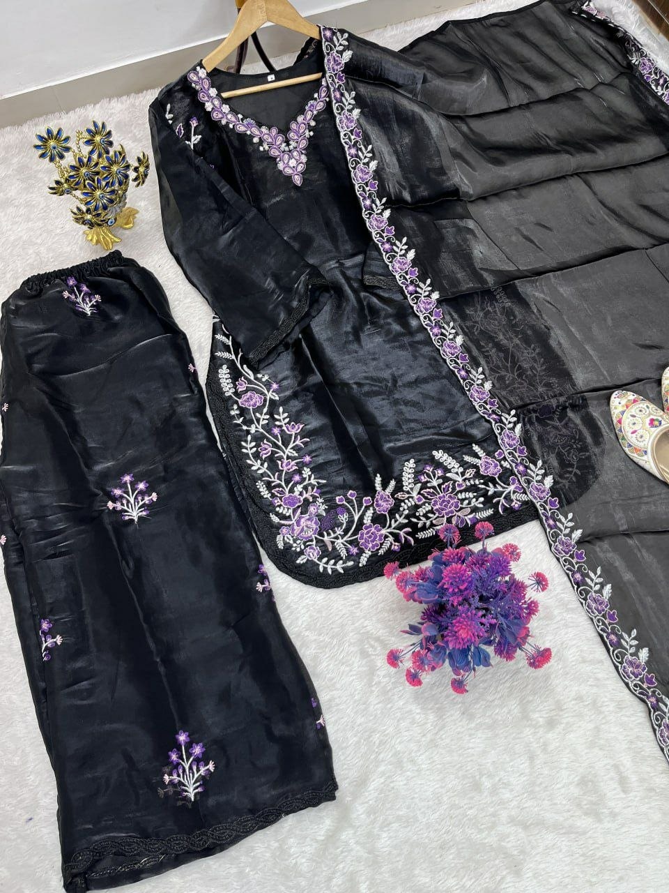 Premium Fendy Fabric Salwar Suit Set - view 5