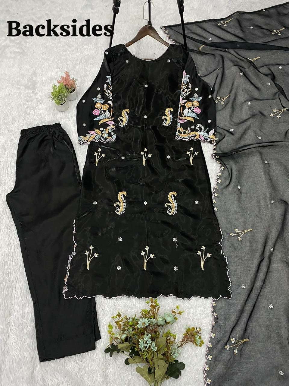 Premium Glass Roman Silk Suit Set