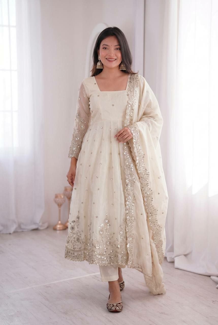 Heavy Two Tone Fandy Anarkali Gown Set