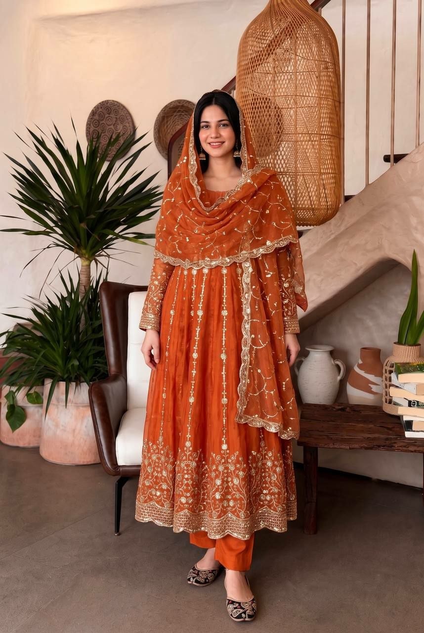 Heavy Fandy Silk Anarkali Gown Set - view 1