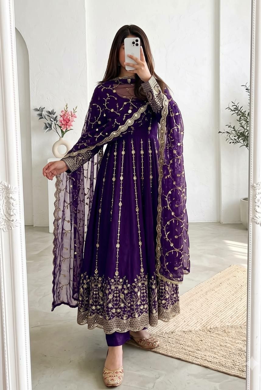 Heavy Fandy Silk Anarkali Gown Set - view 1