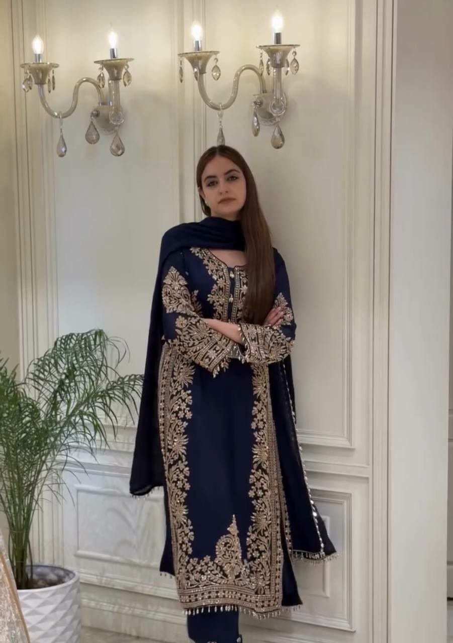 Heavy Faux Georgette Suit Set - view 1