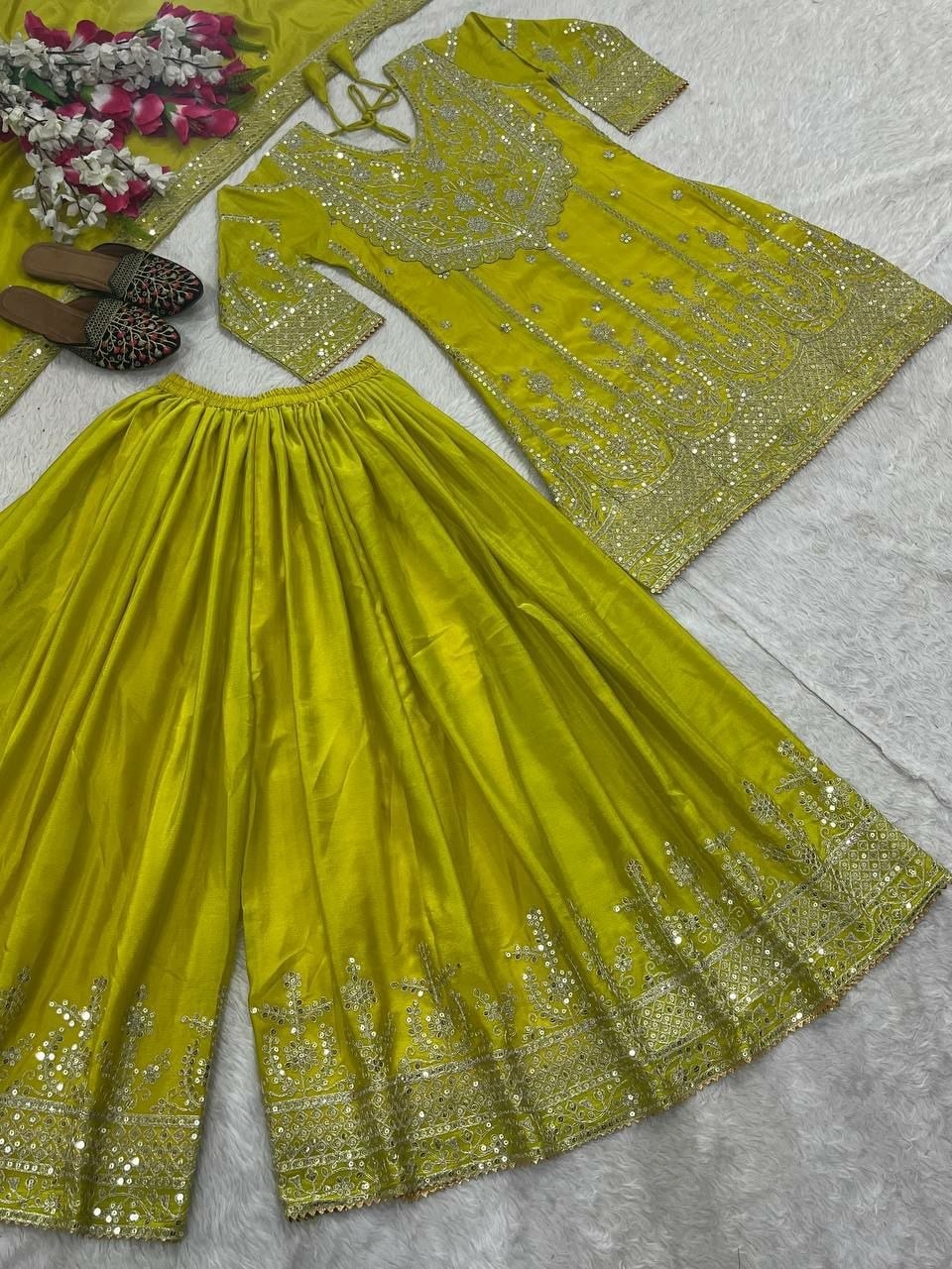 Heavy Chinon Silk Suit Set - Yellow - view 3