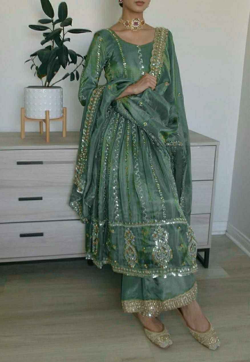 Premium Natural Crepe Suit Set - view 1