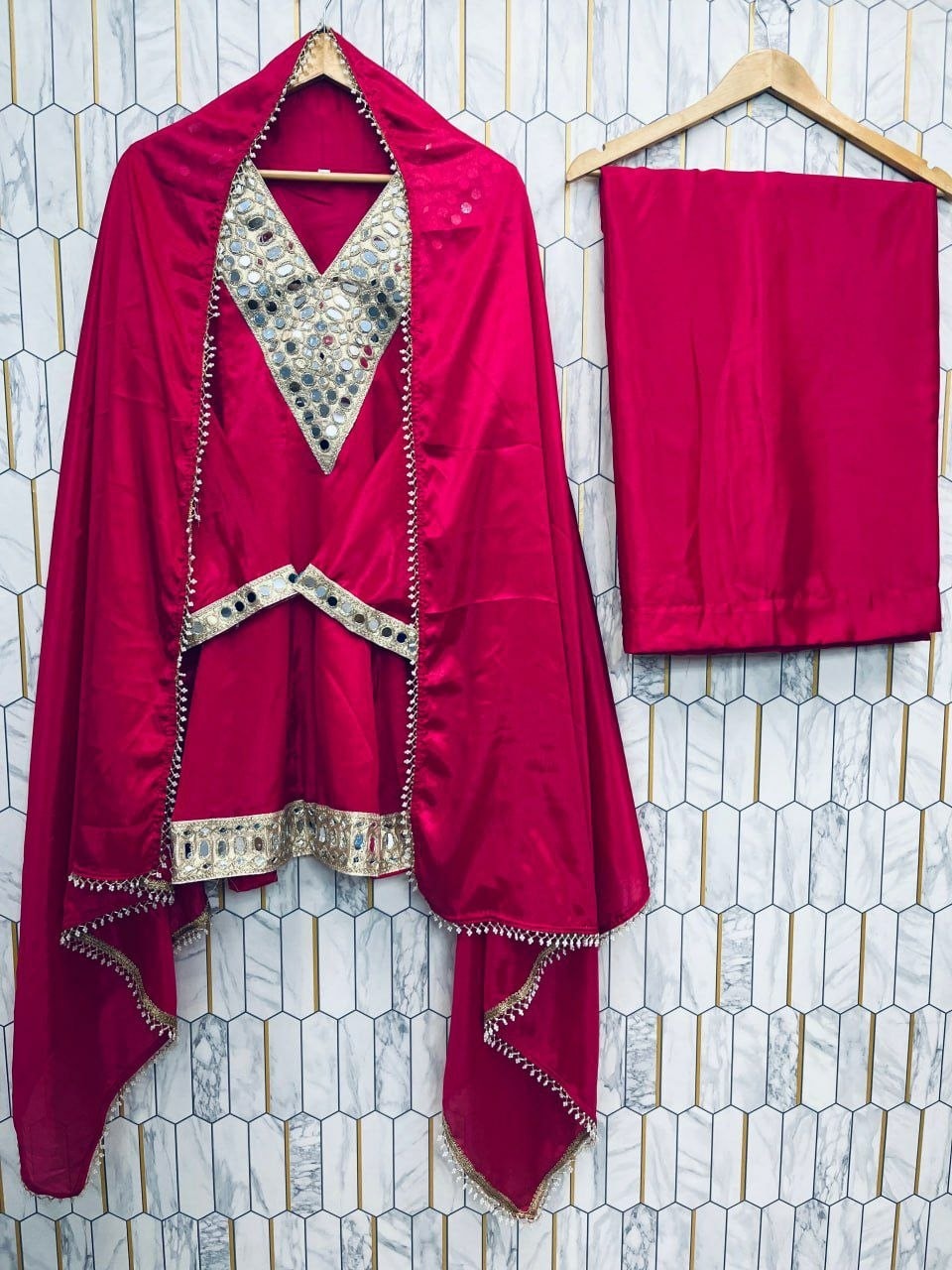 Pure Chinon Silk Salwar Suit Set (SIDV2420) - view 1
