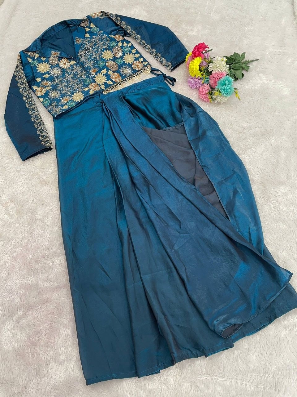 Soft Fandy Satin Silk salwar Suit Set - view 4