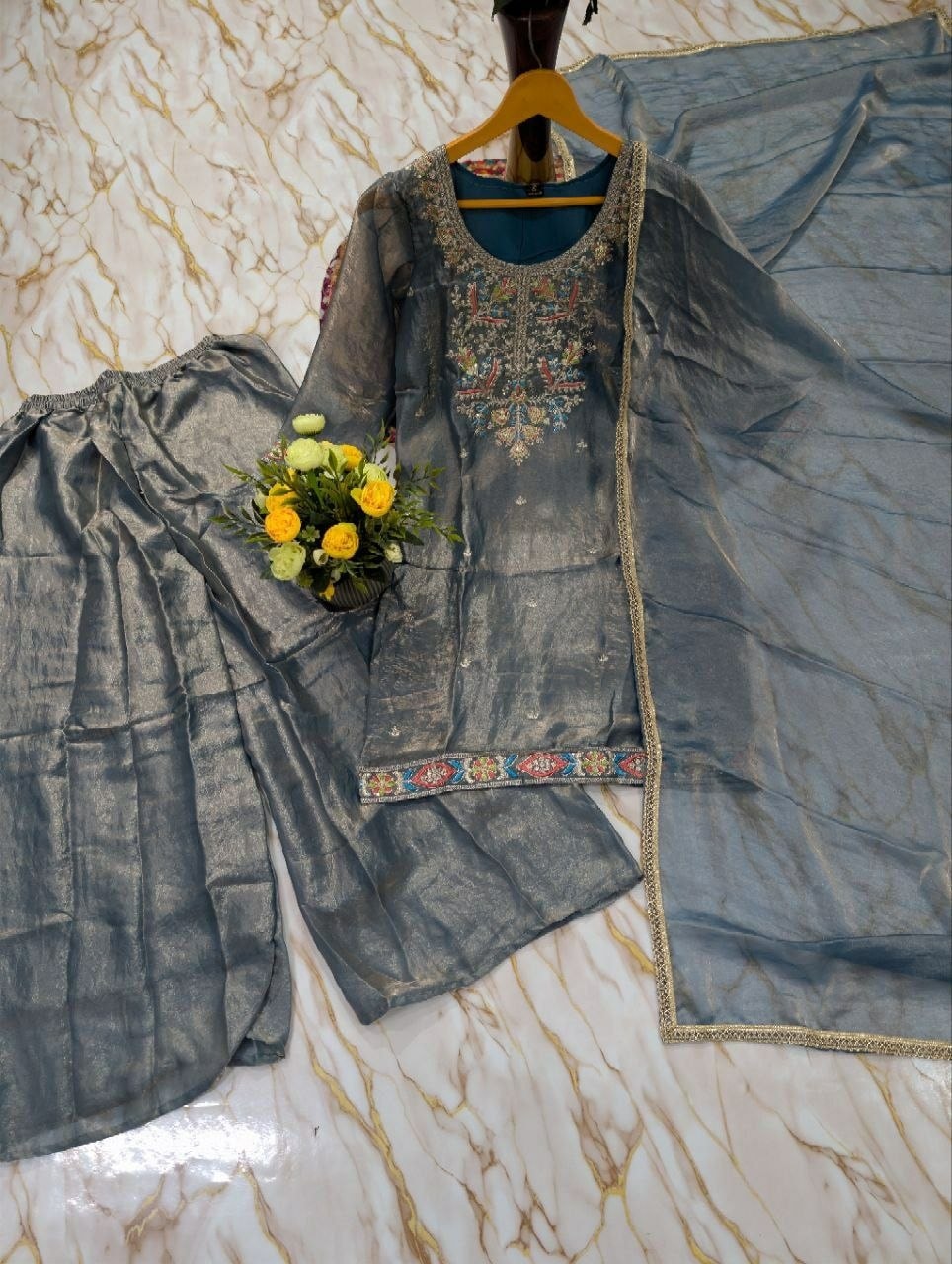 Heavy Soft Fandy Silk Salwar Suit Set - view 6