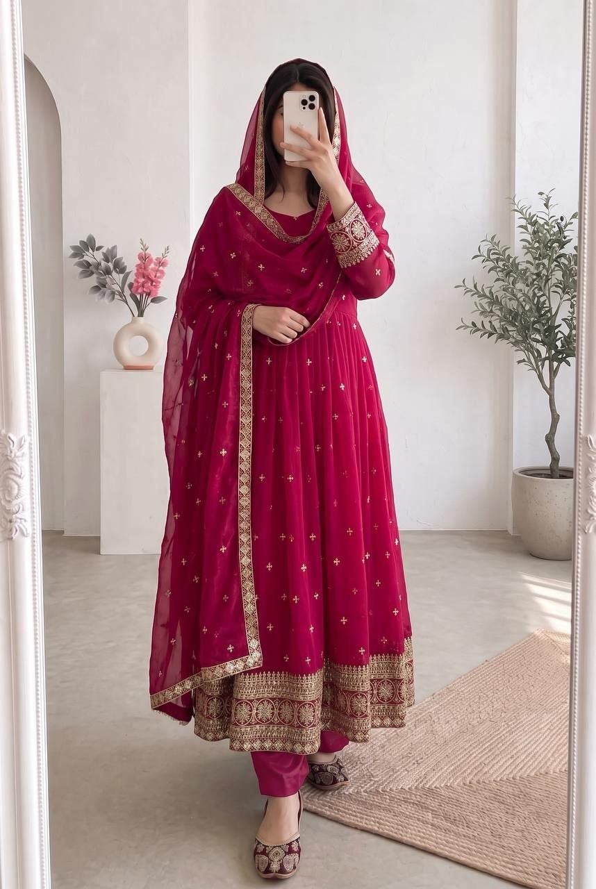 Heavy Fandy Silk Anarkali Gown Set - view 1