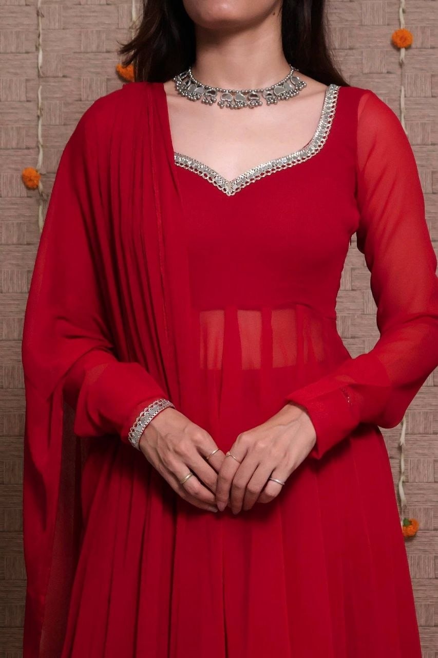 Heavy Georgette Anarkali Gown Set - Red - view 3