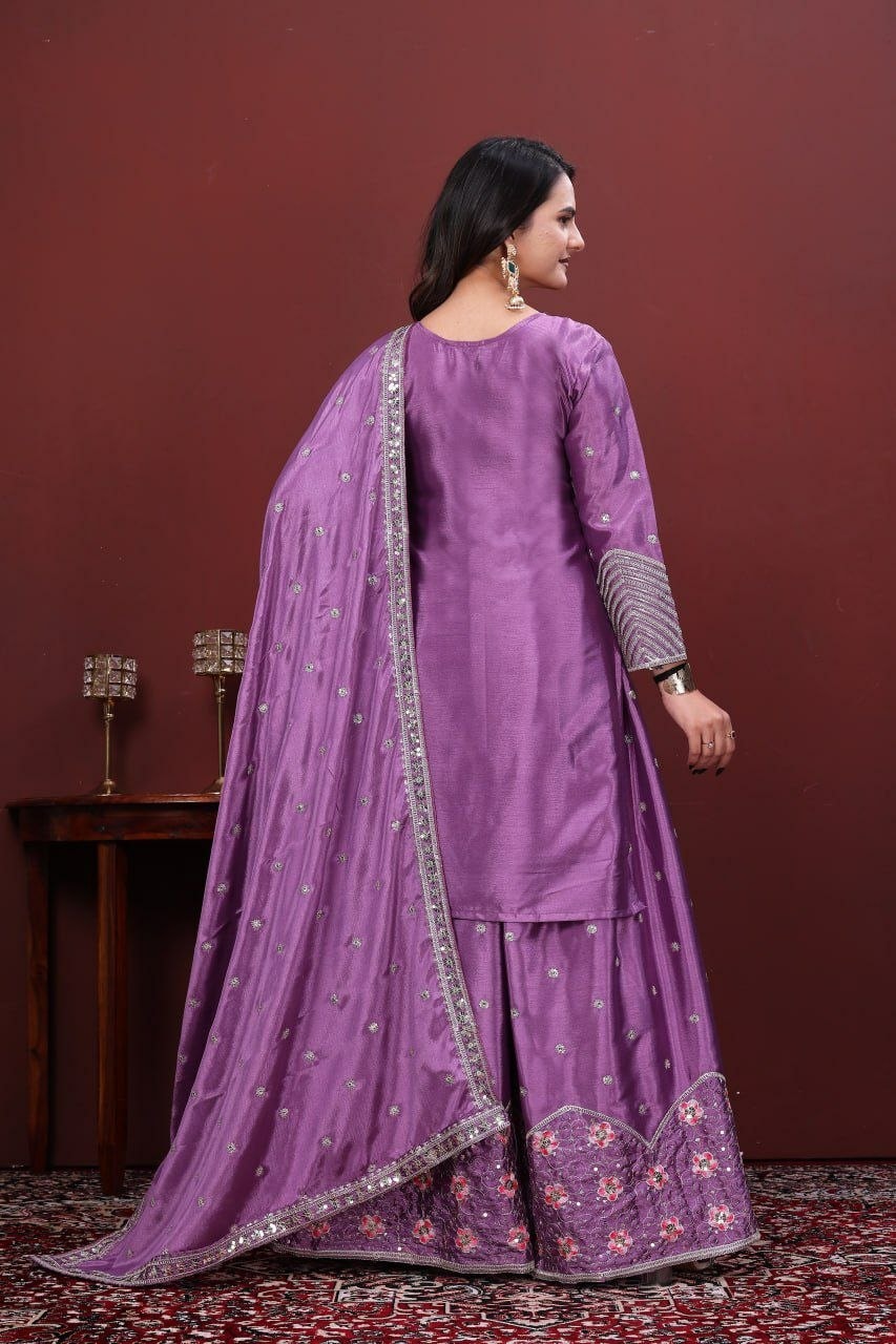 Heavy Chinon Silk Suit Set - view 2